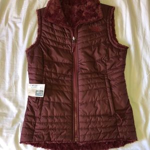 maroon north face reversible vest